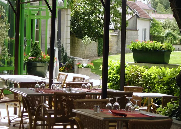 Hotel Restaurant Du Parc De La Colombiere
