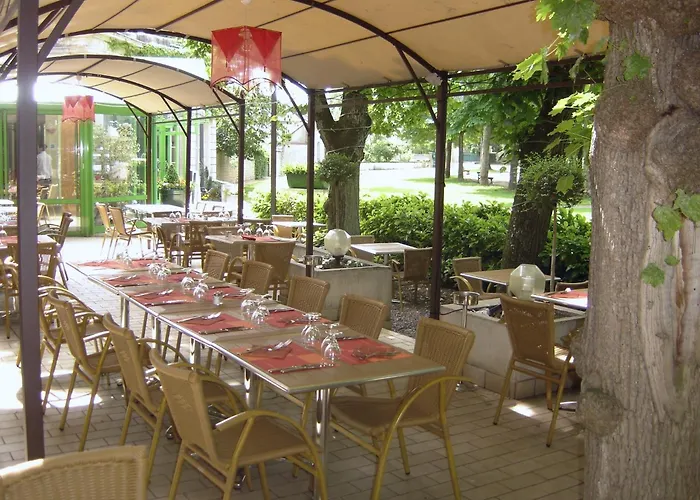 Hotel Restaurant Du Parc De La Colombiere