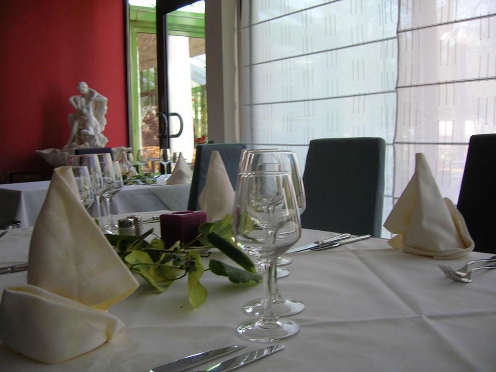 Restaurant Du Parc De La Colombiere Hotel Dijon