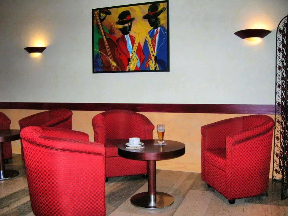 Restaurant Du Parc De La Colombiere Hotel